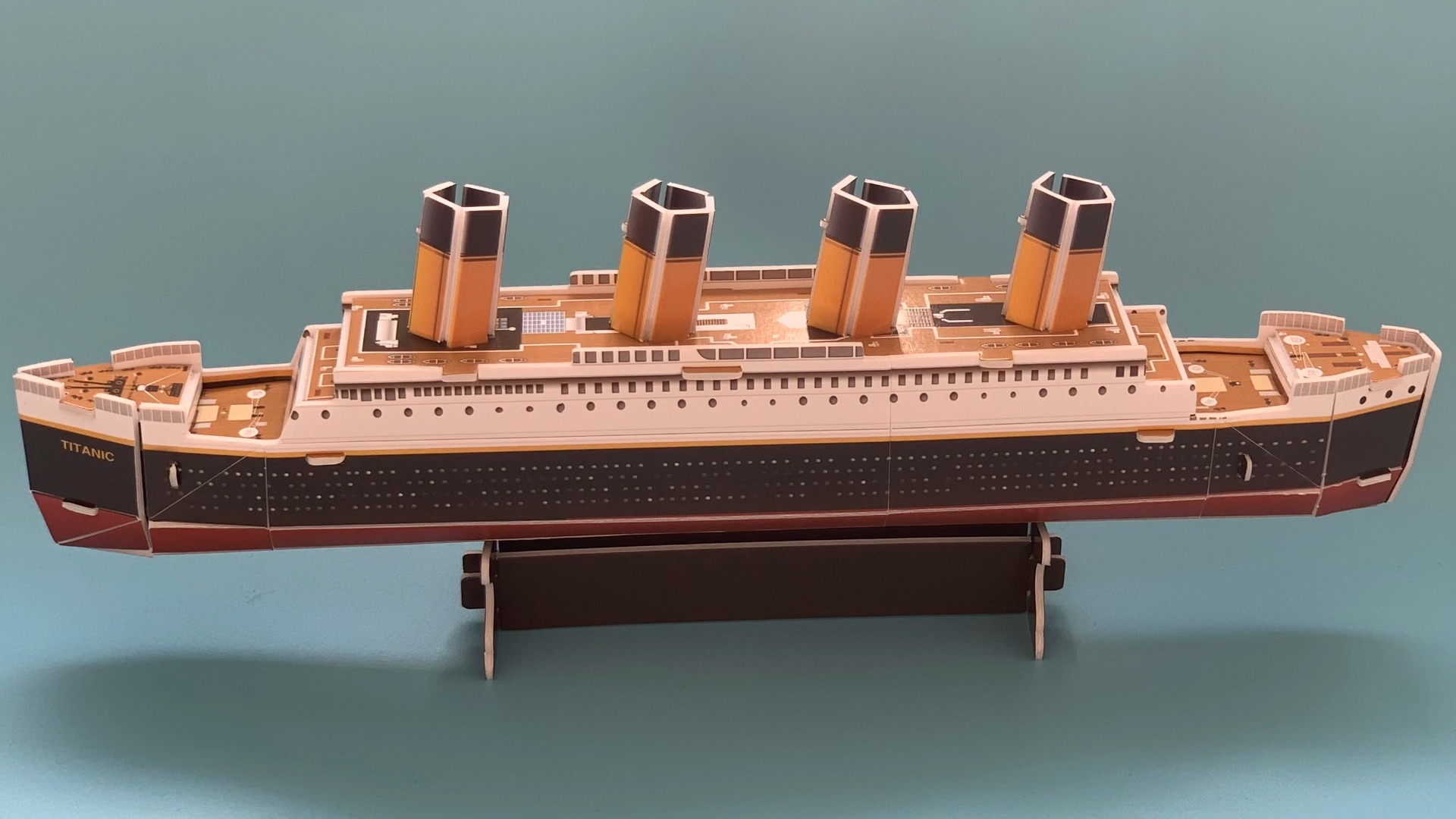 RMS Titanic 3D Puzzle - The Bavarian Model Maker